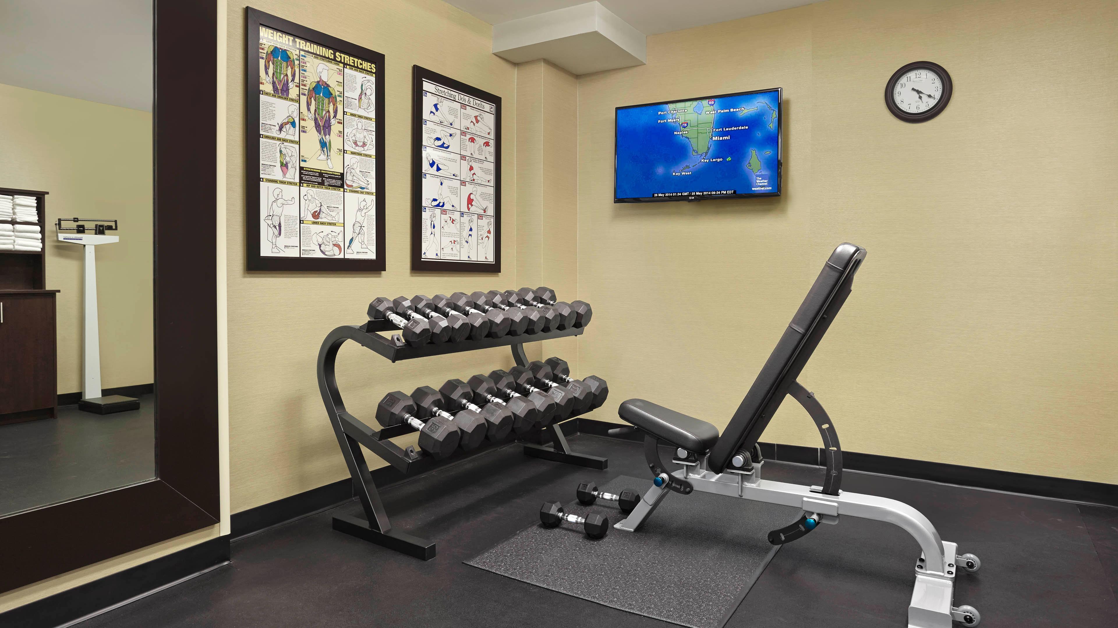 Holiday Inn Express & Suites Naples Downtown - 5Th Avenue By Ihg Exterior foto