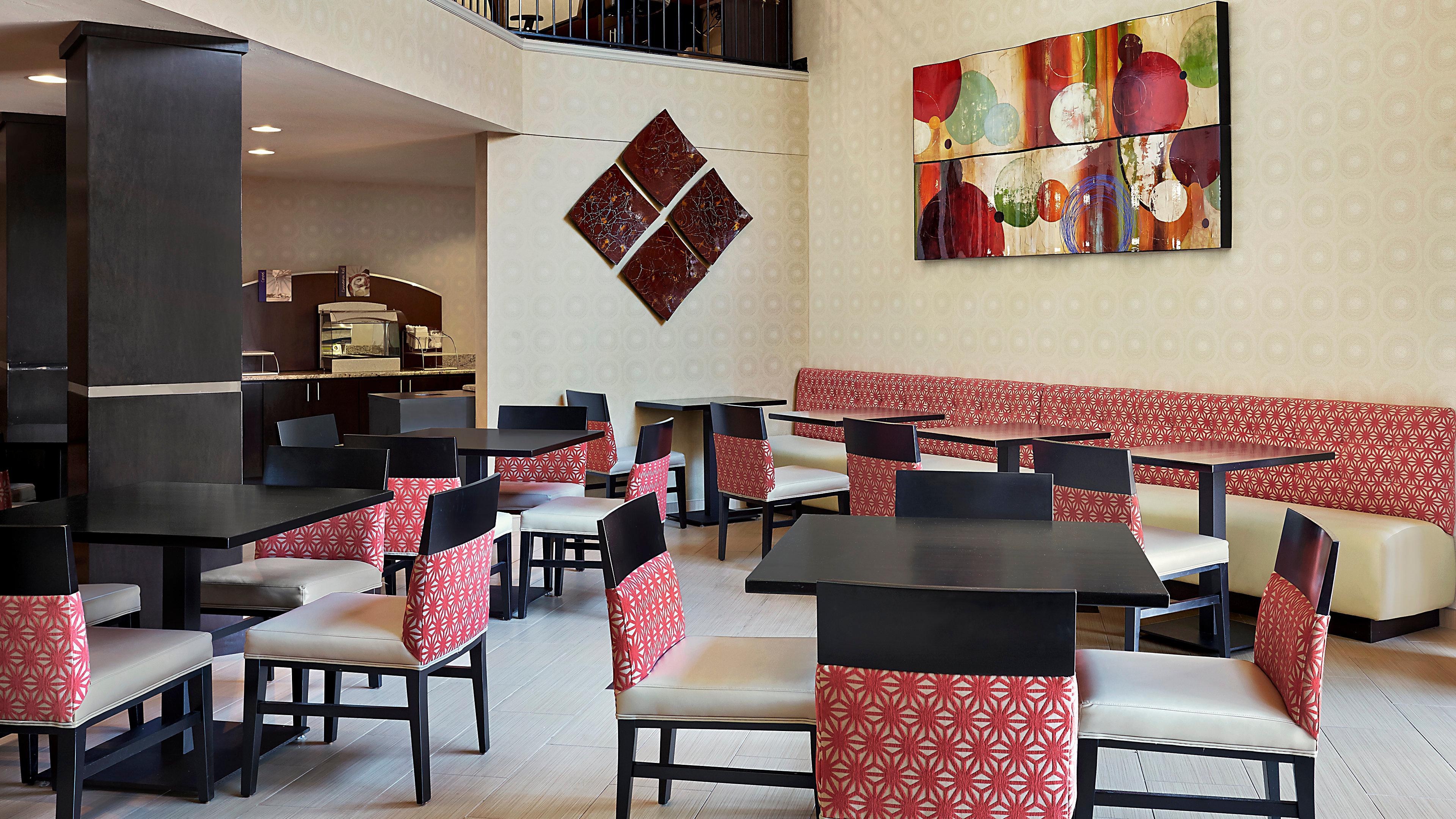 Holiday Inn Express & Suites Naples Downtown - 5Th Avenue By Ihg Exterior foto