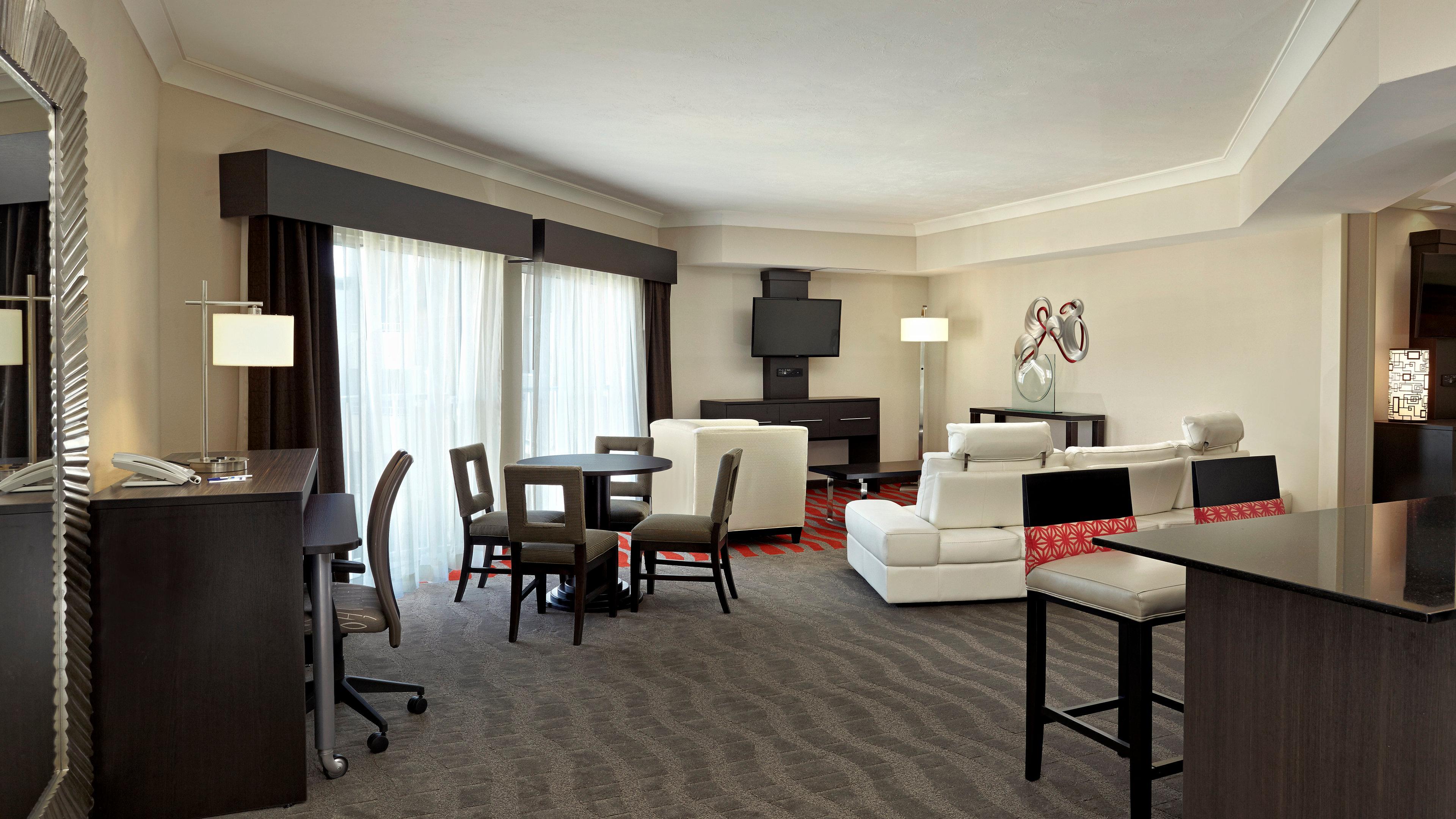 Holiday Inn Express & Suites Naples Downtown - 5Th Avenue By Ihg Exterior foto